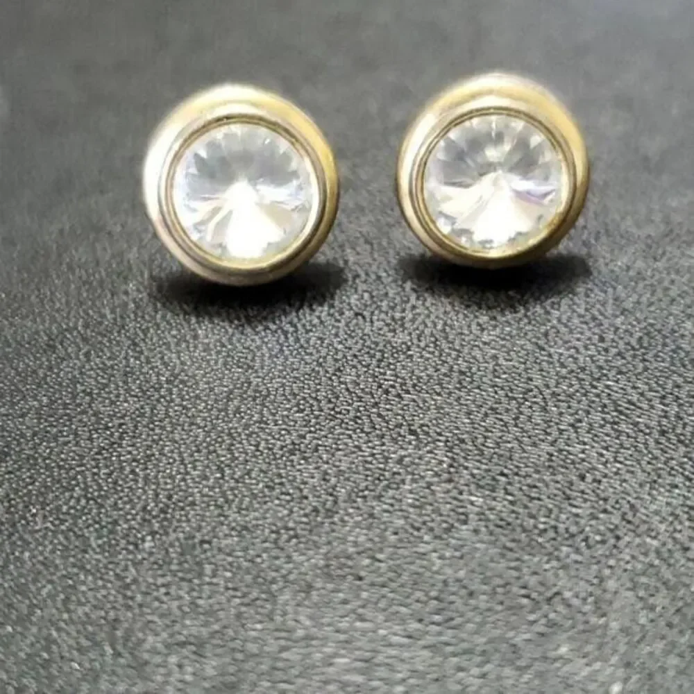 Unbranded pretty earrings